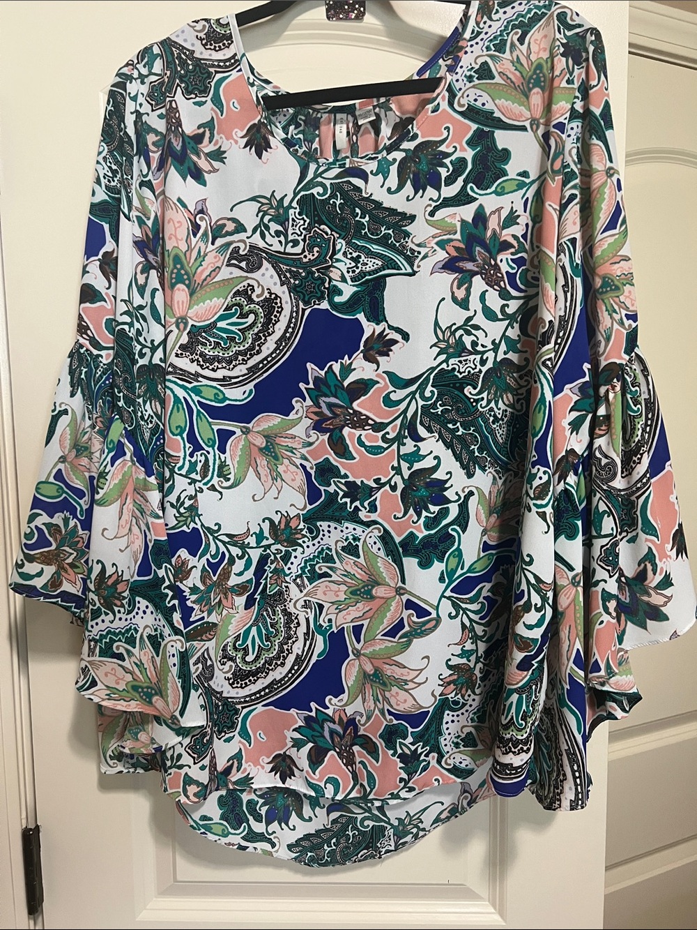 Women’s Floral Paisley Bell Sleeve Blouse - White Multi H132